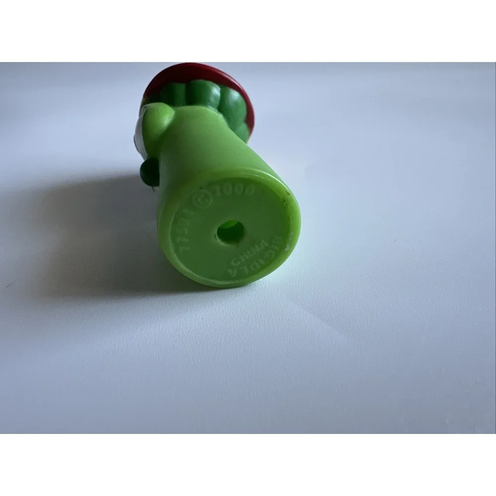 Veggie Tales Junior Asparagus 3" Big Idea 2000 Plastic PVC Figure - Picture 6 of 6